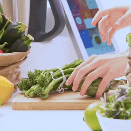 Pantalla táctil con receta guiada